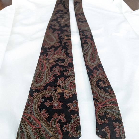 Charwood Davidsons of Virginia Silk Necktie - Picture 7 of 10